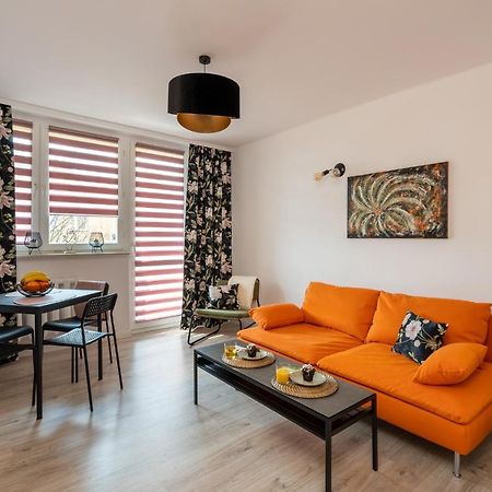 Staymoovers - Ladne Mieszkanie W Poblizu Energylandii - Parking Zator Εξωτερικό φωτογραφία