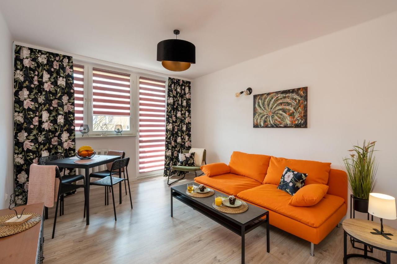 Staymoovers - Ladne Mieszkanie W Poblizu Energylandii - Parking Zator Εξωτερικό φωτογραφία